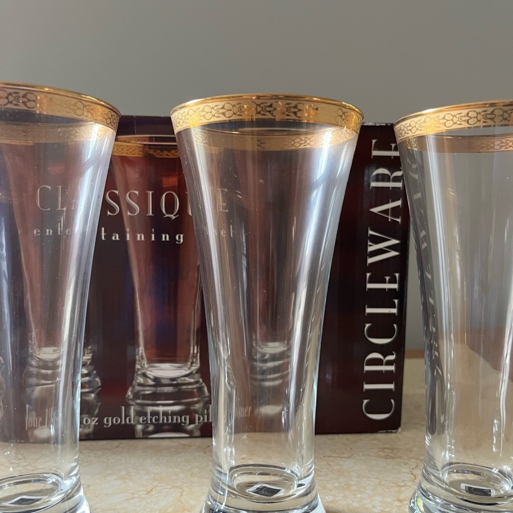 Classique Gold Rimmed Glass Set - Picture 4 of 7